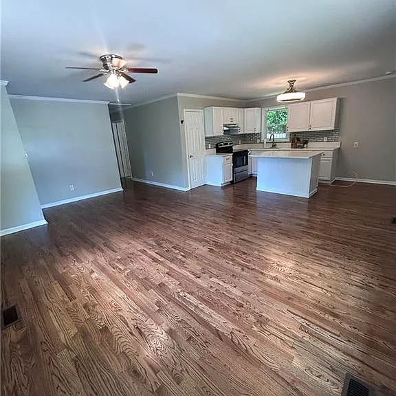26 Herring St — Photo 6