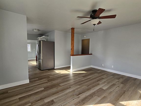 4th image of 1073 W 5th St