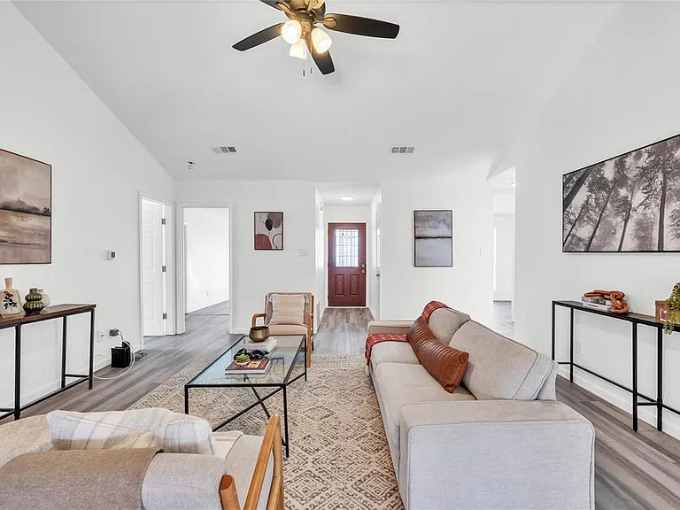1800 Tamra Ct — Photo 1
