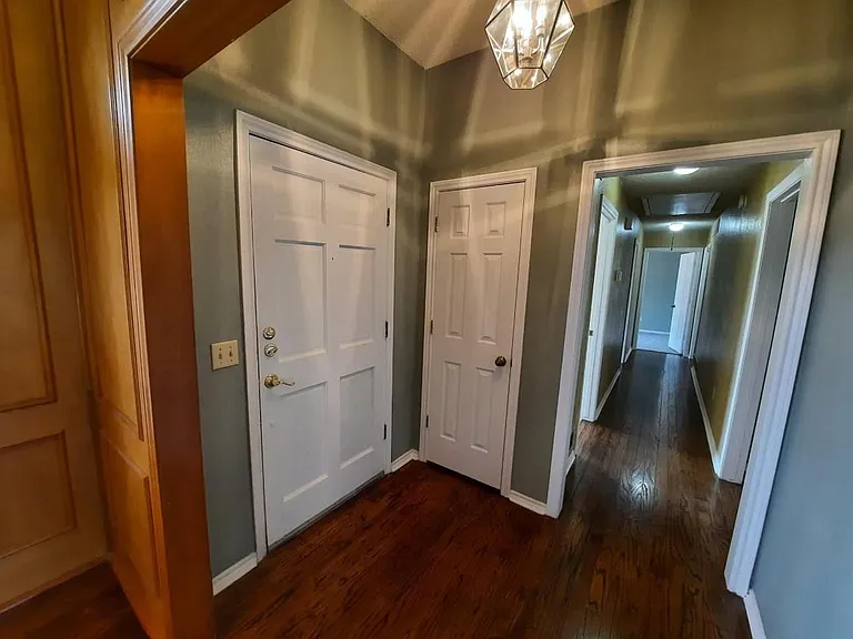 1433 Cumberland Trl — Photo 4