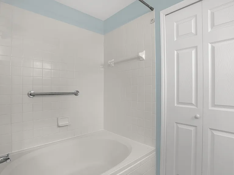 1005 Delnova Ln — Photo 15