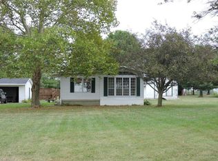 688 Fox Lake Rd, Wooster, OH 44691