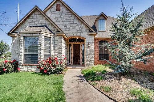 3341 Heritage Green Cir Photo 1