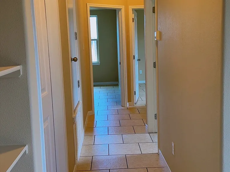 1209 Vanguard Ln #B — Photo 8