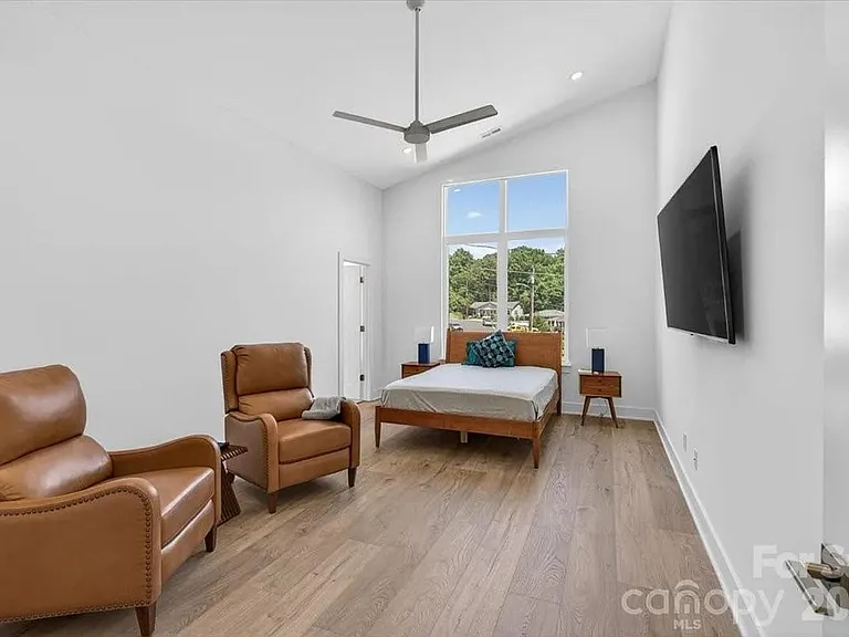 120 Mattoon St — Photo 10