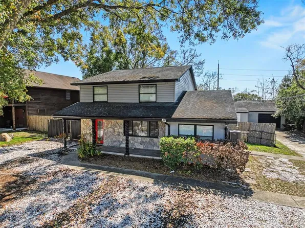 2206 Howard Ln, Tampa, FL 33612