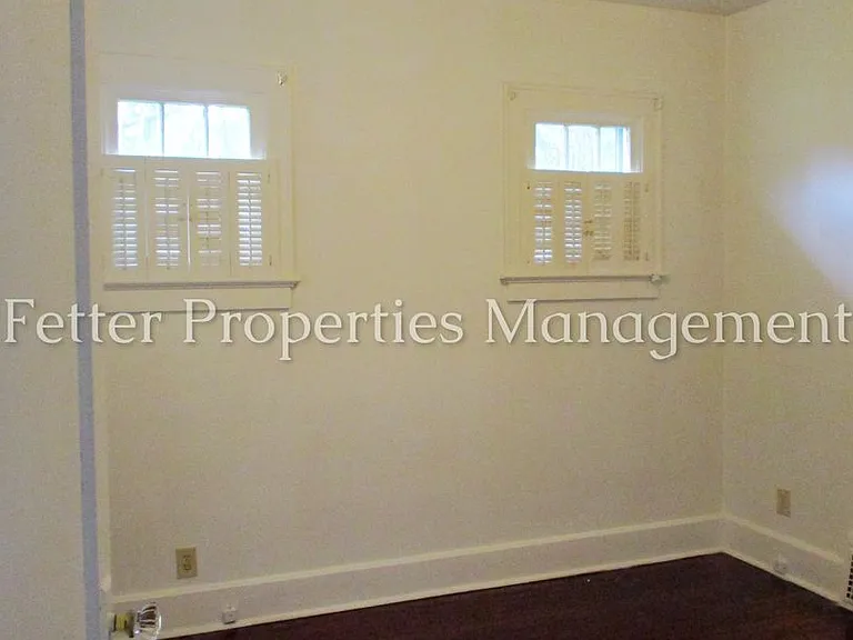 1661 Burdette Ave — Photo 5
