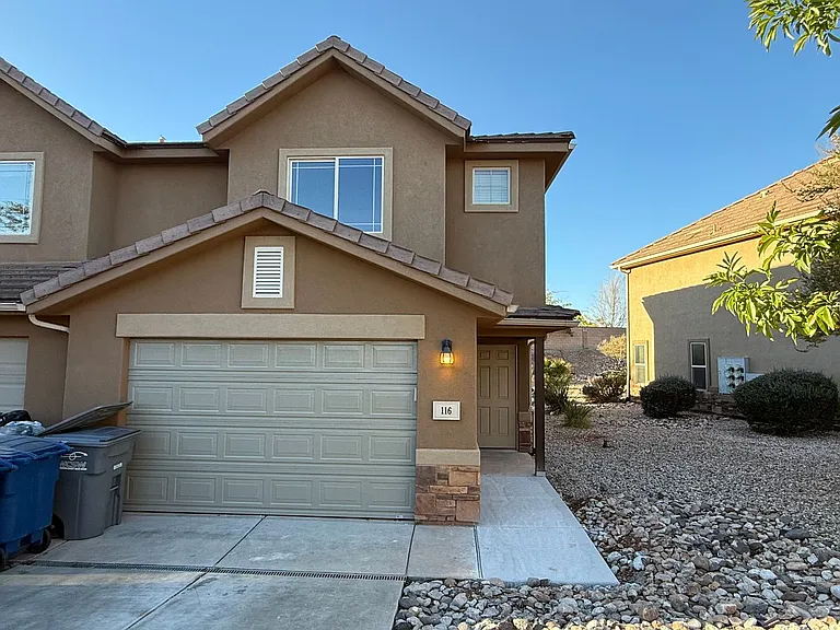 1000 E Bluffview Dr #118 — Photo 1