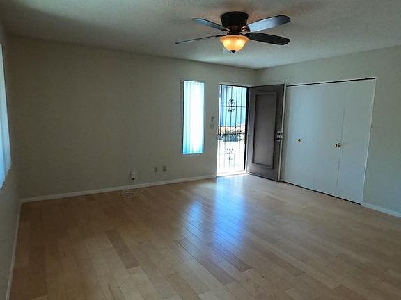 5th image of 2882 Casey St #B