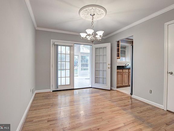5th image of 4815 Bristow Dr