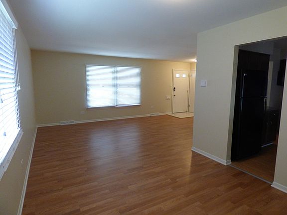 3rd image of 22851 Redwood Dr