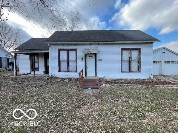 330 S East St, Hartsville, IN 47244