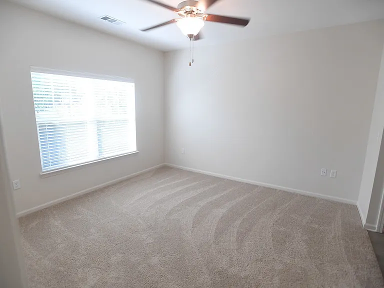 Renaissance Place — Photo 9