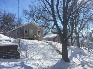 2833 Oxford St, Des Moines, IA 50313