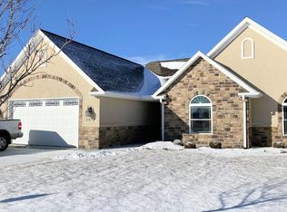 2814 Tranquility Ct, Maryville, MO 64468