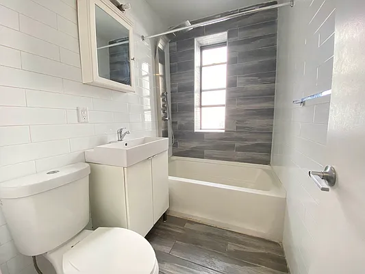 Rented by REAL New York | media 2