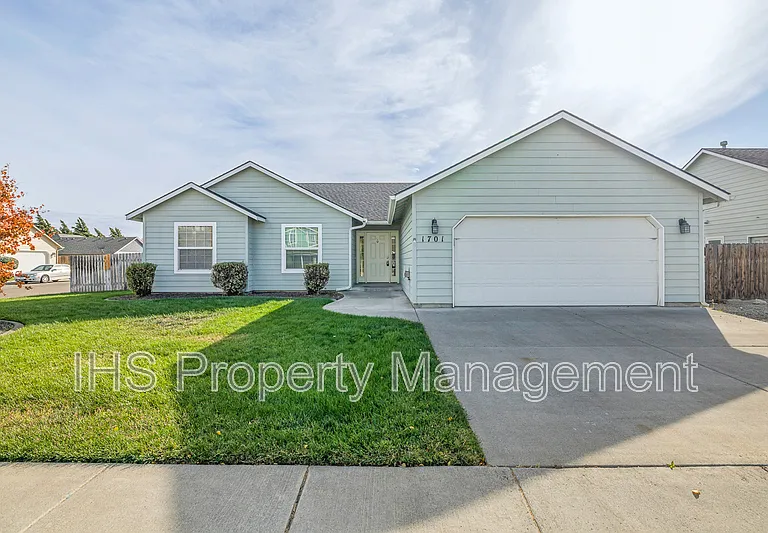1701 W 30th Ave — Photo 1