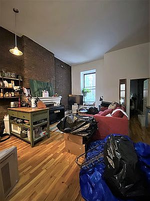 1st image of 38 W 85th St Unit 1R