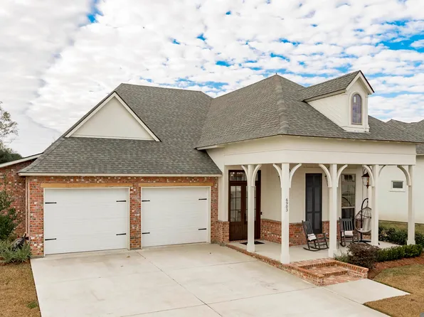6903 Rue Jonquille, Zachary, LA 70791