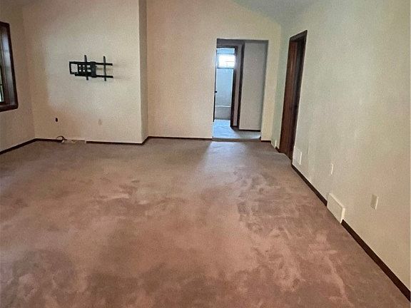 2nd image of 312 Wheatridge Dr