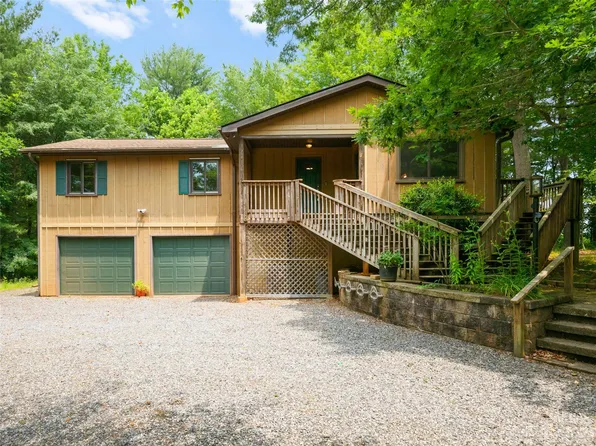 2307 Bear Creek Rd, Leicester, NC 28748