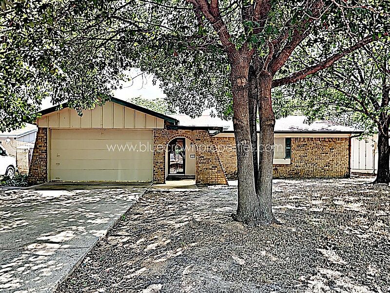 1st image of 2006 Laurel Oaks Dr