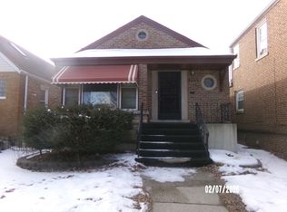 8936 S Jeffery Blvd, Chicago, IL 60617