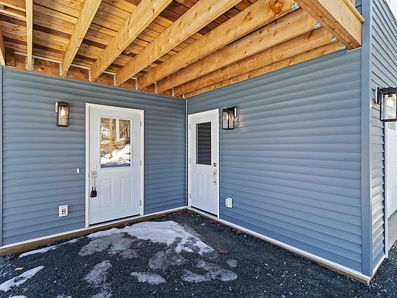 3rd image of 1207 Italy Cross Rd