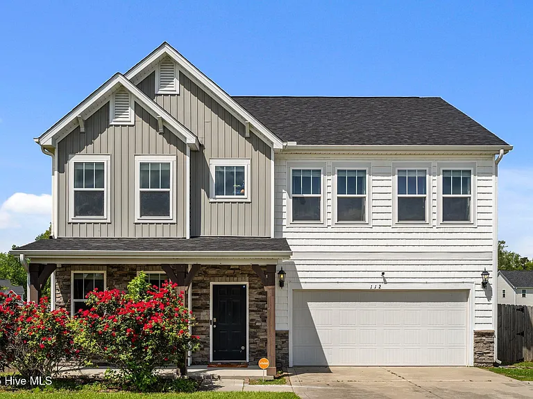 112 Moss Creek Dr — Photo 1