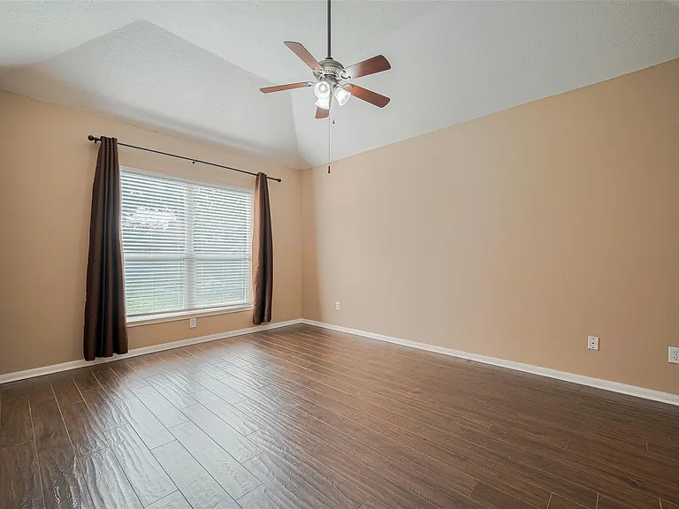 3911 Fall Branch Dr — Photo 20