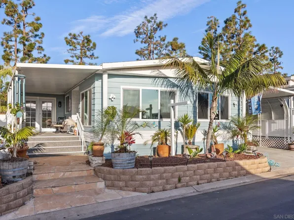 7326 San Bartolo St #220, Carlsbad, CA 92011