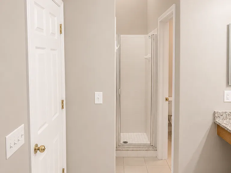 14408 Estrella Dr — Photo 23