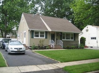 922 Washington Ave, Roselle, NJ 07203
