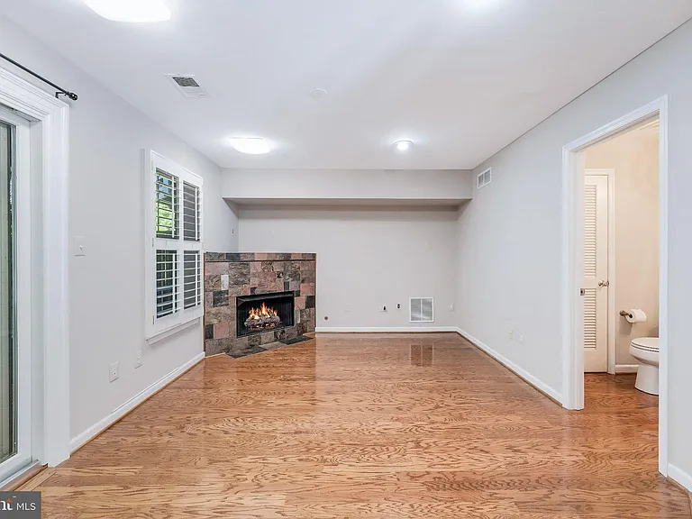 11485 Waterhaven Ct — Photo 9