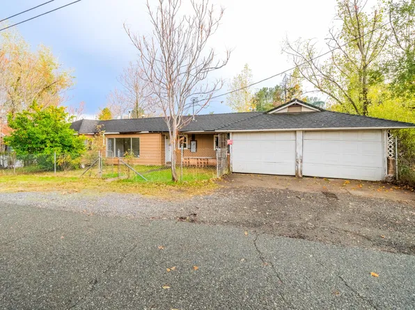 4136 Willamette St, Shasta Lake, CA 96019