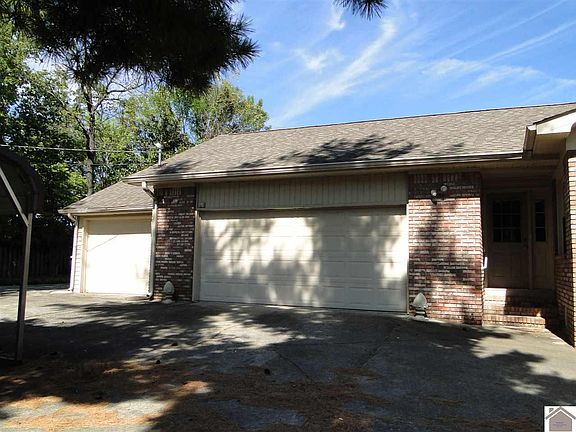 4th image of 3855 Halehaven Dr