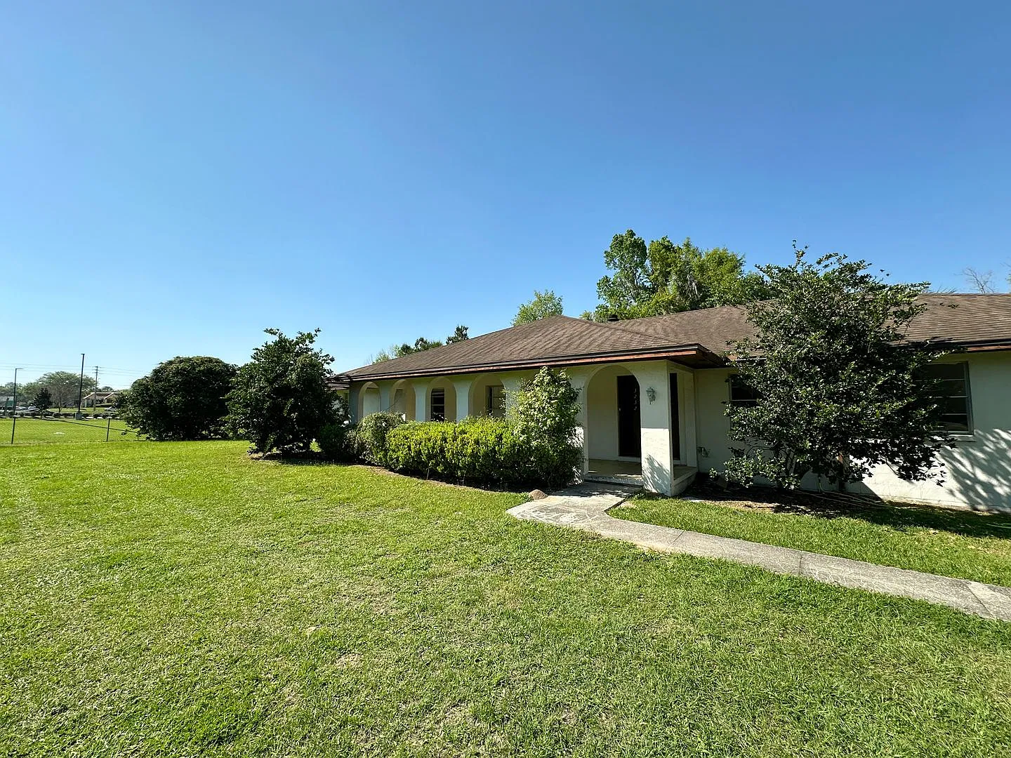 Huge 5 Bedroom, 3 Bathroom House - Just South of Archer Road! — Photo 1