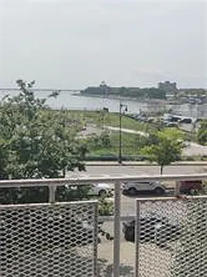 Sold by Maximillion Realty, Inc. | media 30