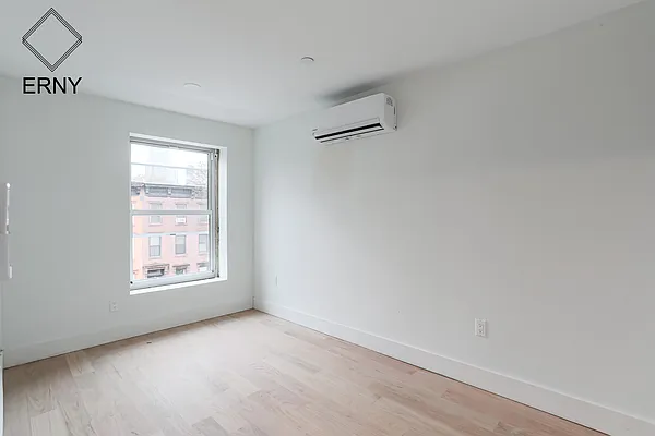 Rented by ERNY LLC | media 6