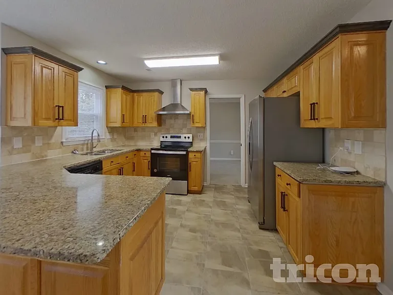 713 Trailing Rock Dr — Photo 6