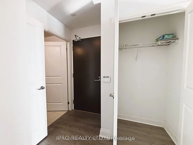 17 Zorra St #607 — Photo 11