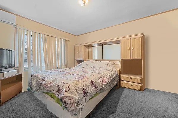 Sold by 5 Boro Realty Corp | media 9