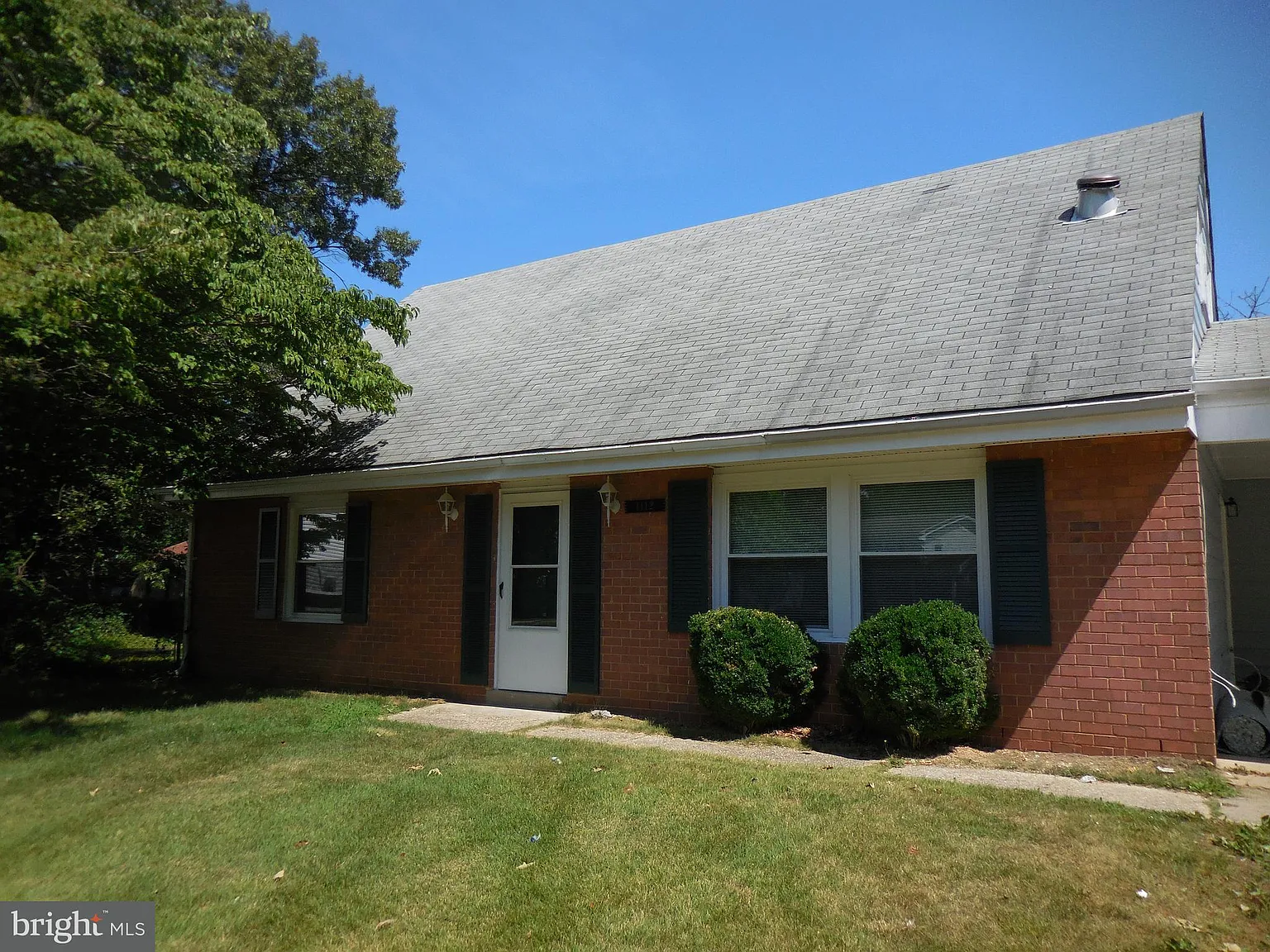 1112 Princeton Ln photo 1