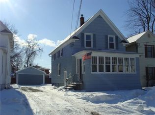 318 Garfield Ave, East Rochester, NY 14445