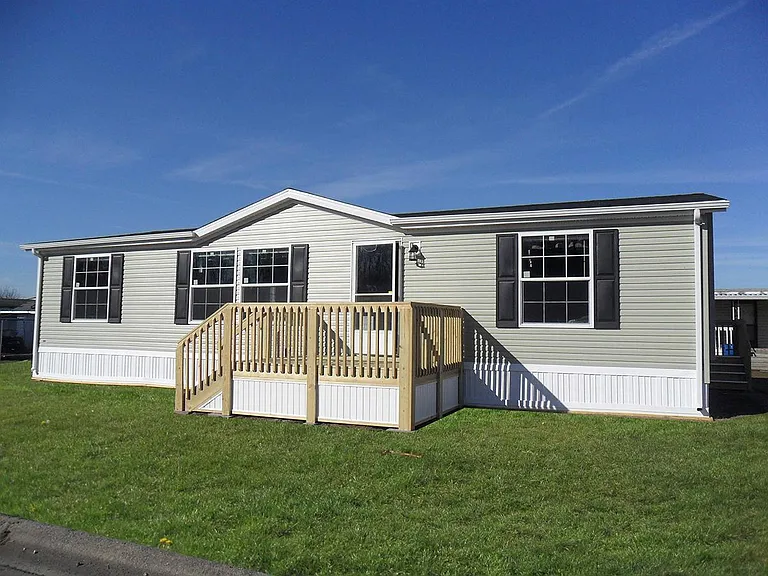 Broadmore Estates — Photo 15