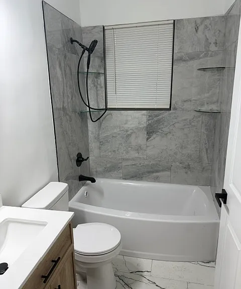 805 Libby St W — Photo 10
