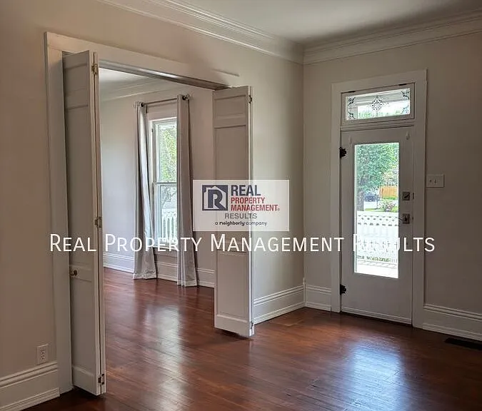 402 W Jennings St — Photo 4