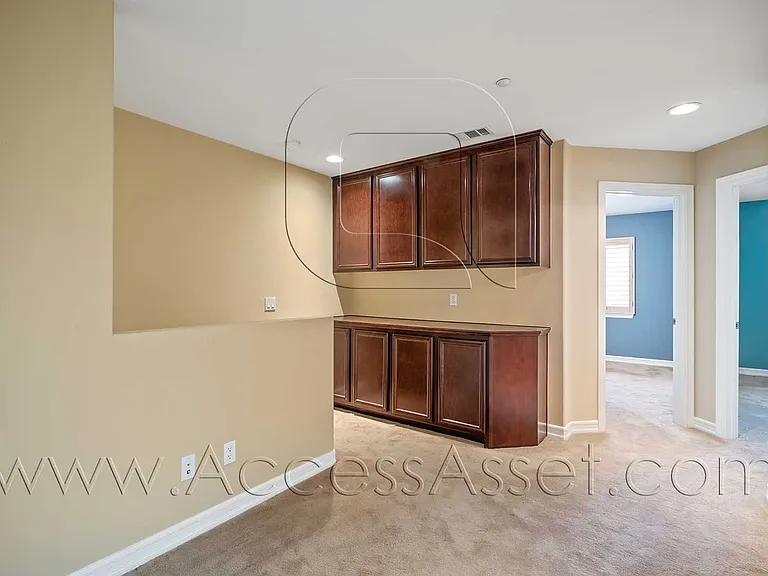 28929 Frankfort Ln — Photo 13