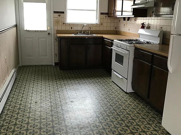 3rd image of 8 Puerto Vallarta St