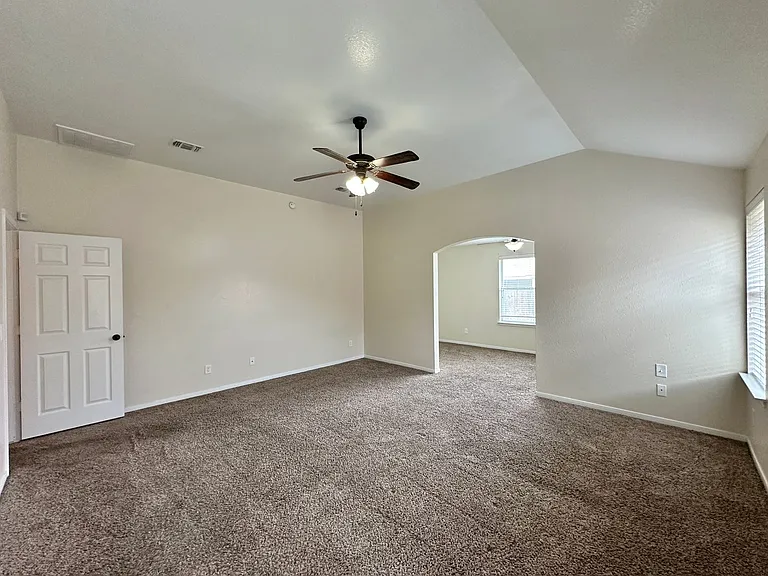 6710 Alvin Dr — Photo 21